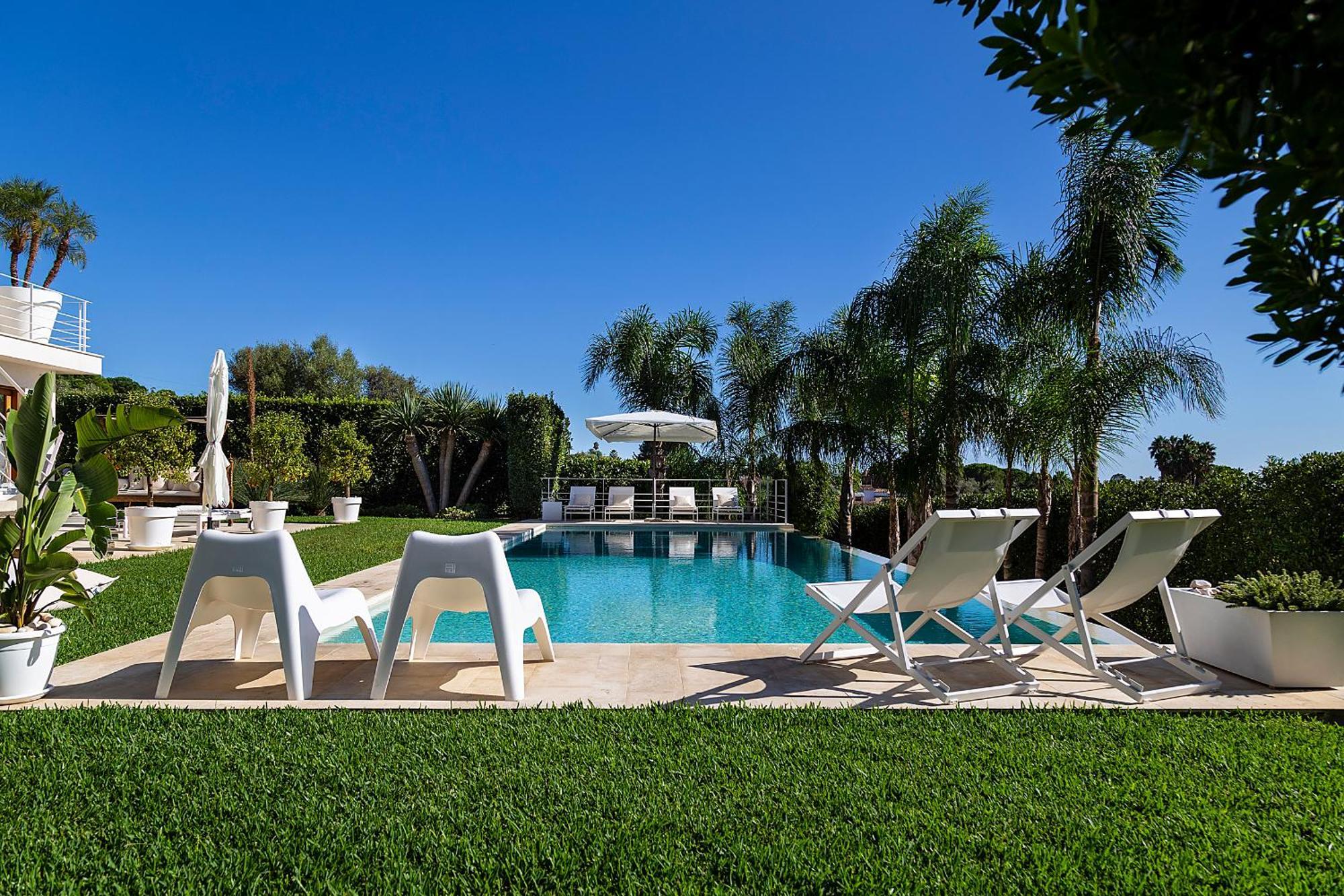 Attalaya Appartamento In Villa Con Piscina E Giardino Noto Exterior foto